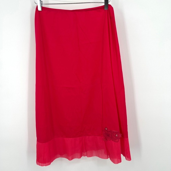 Henson Kickernick Other - Vintage Fuchsia Pink Half Slip with Applique Roses &‎ Accordion Pleat Hem